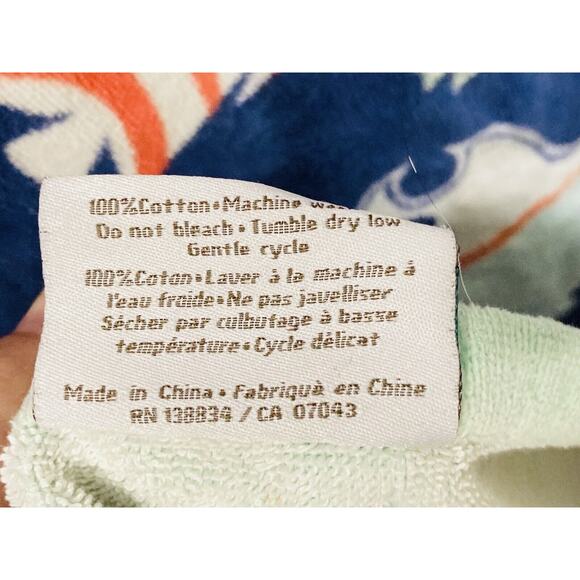 Caro Bath Beach towel Cotton Large Fish Blue Ocean Whale Jellyfish Seaturtle Cra - Picture 9 of 9